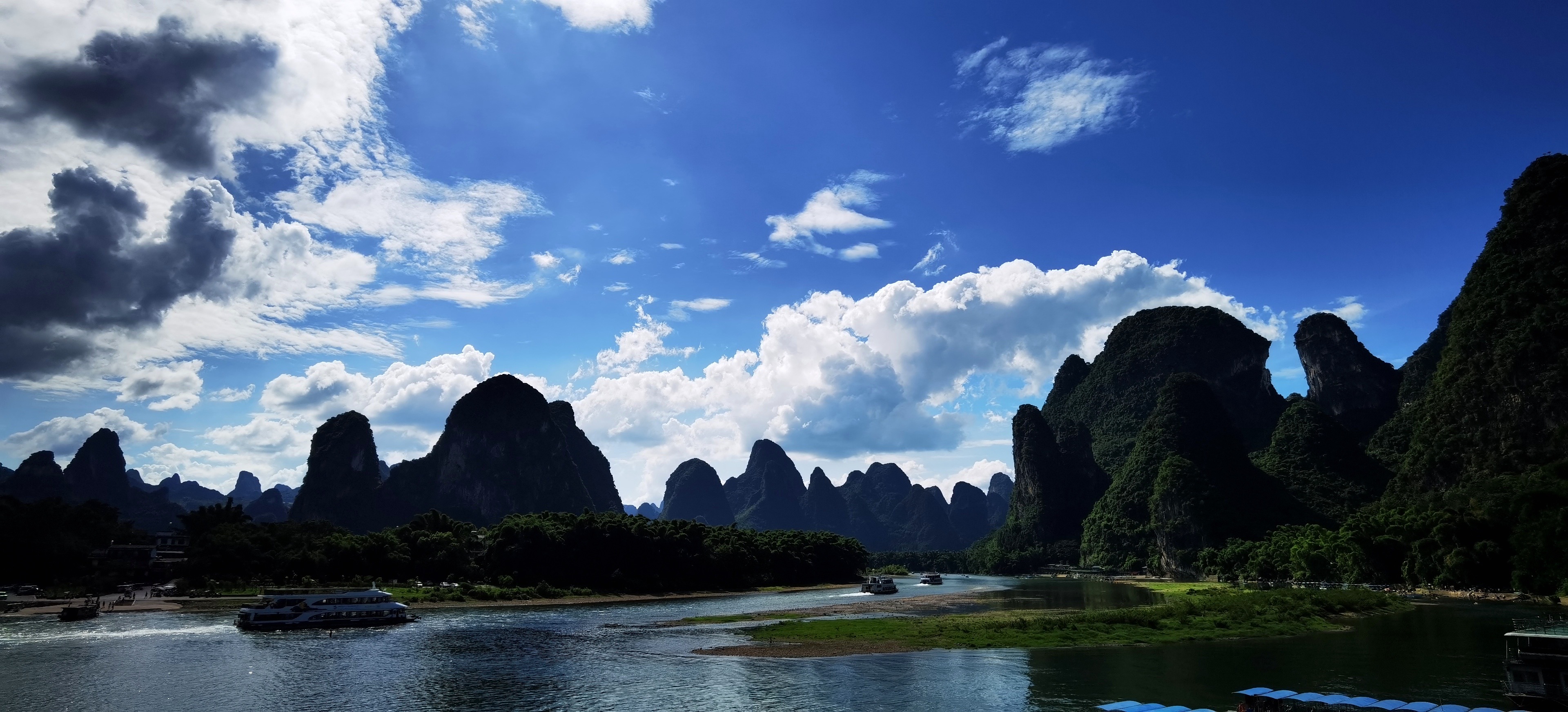 十一周年慶，我們?cè)诠鹆郑?>
					</div>
					<div   id=